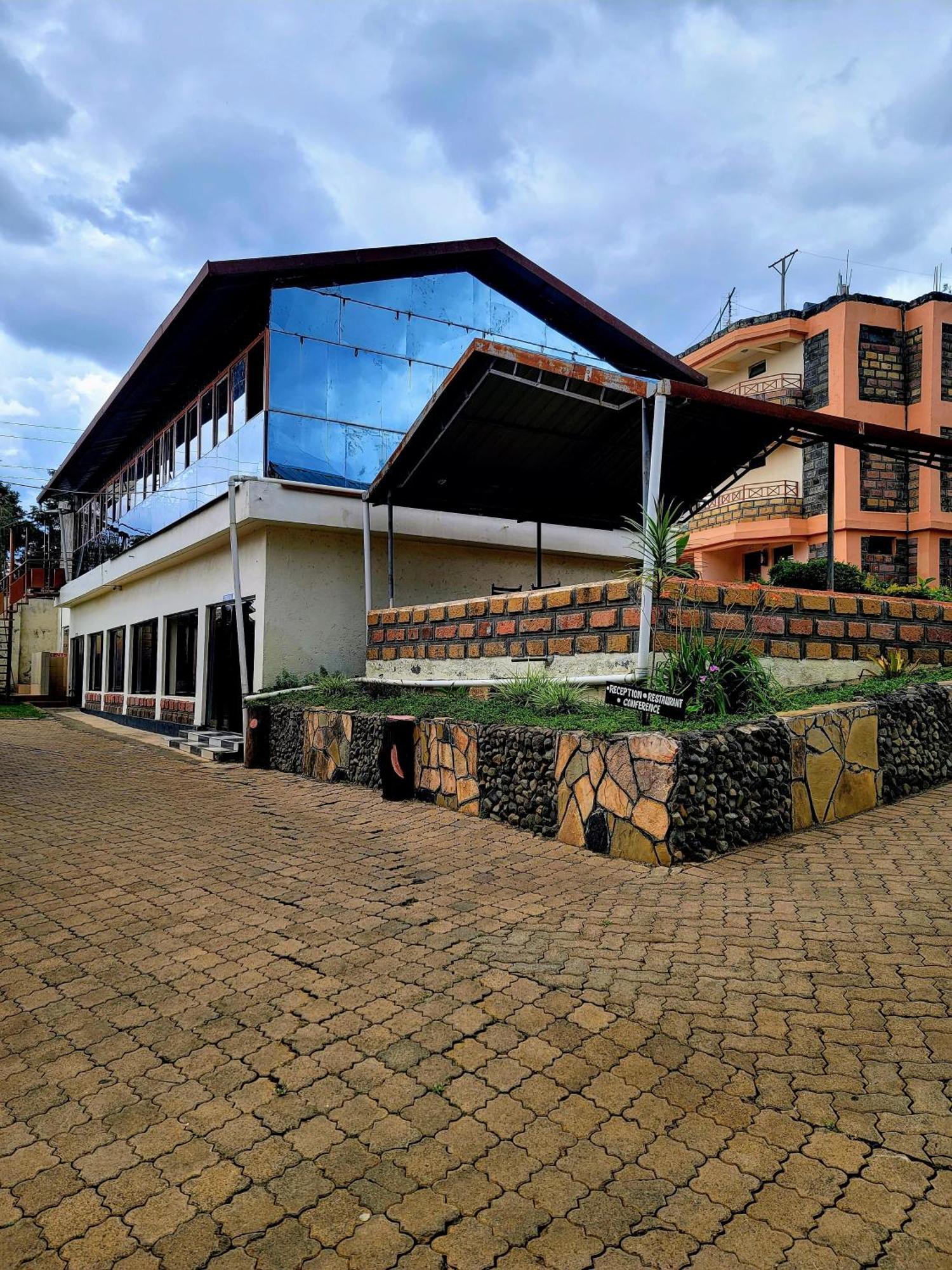 Apex Resort Nakuru Luaran gambar
