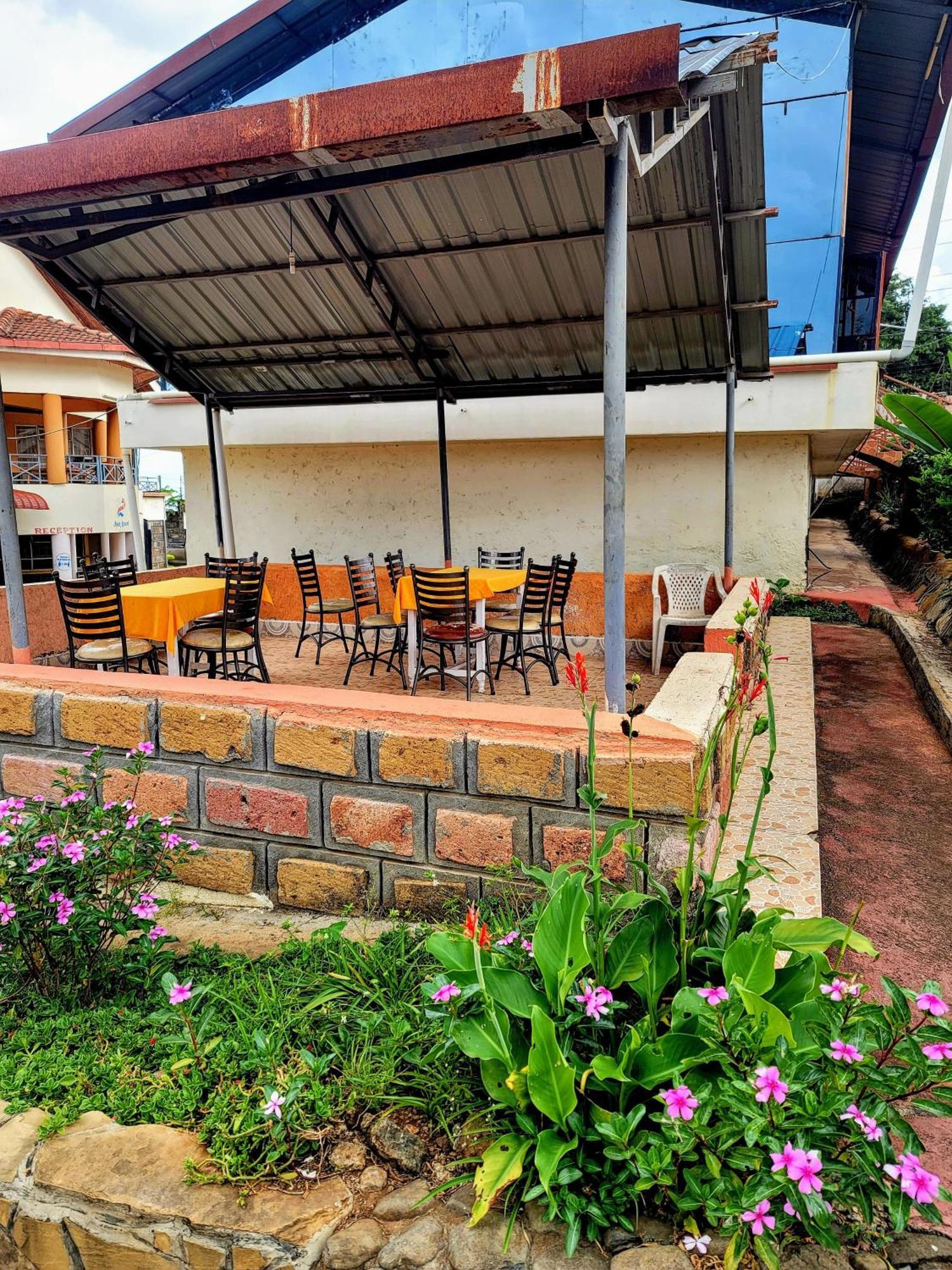 Apex Resort Nakuru Luaran gambar