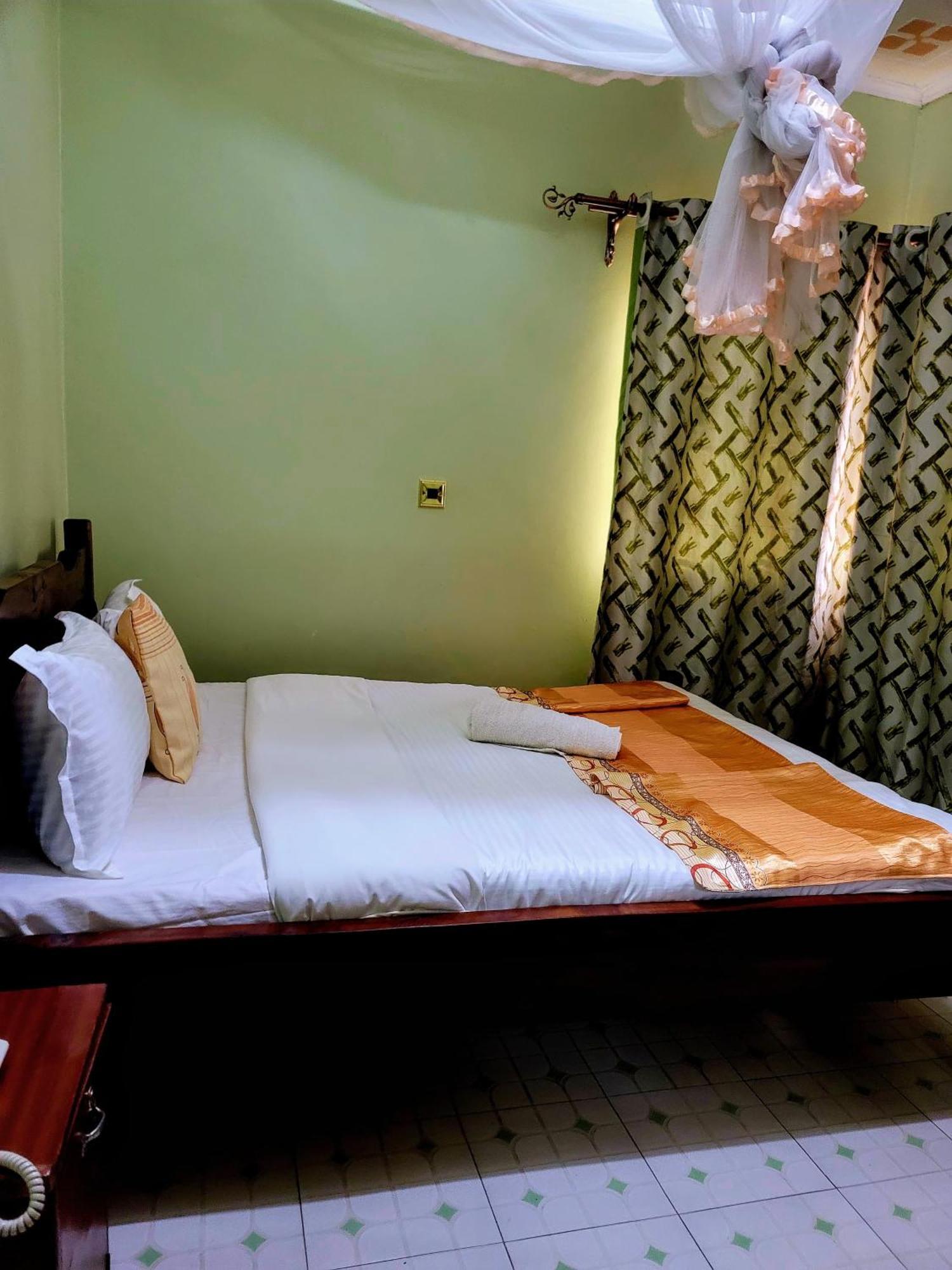 Apex Resort Nakuru Luaran gambar